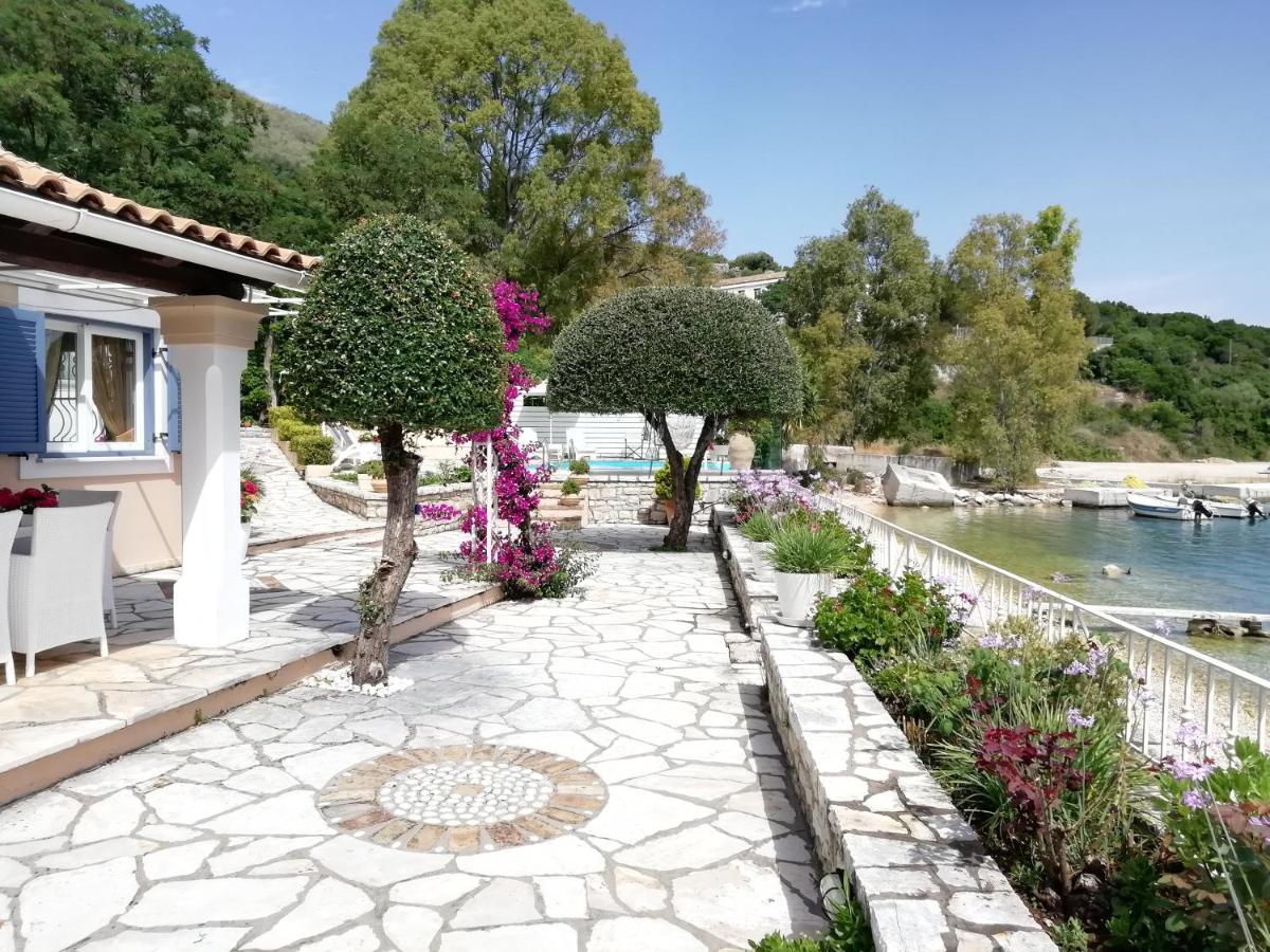 Imerolia Beach Villa Kassiopi Corfu Exterior photo